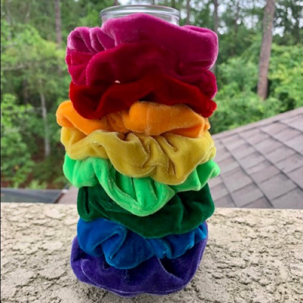 Rainbow scrunchie pack! 🌈